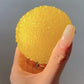 Zredukuj stres i napięcie jednym ściśnięciem – antystresowa kulka z chrupiącym dźwiękiem dla dzieci i dorosłych. Na pobranie! 